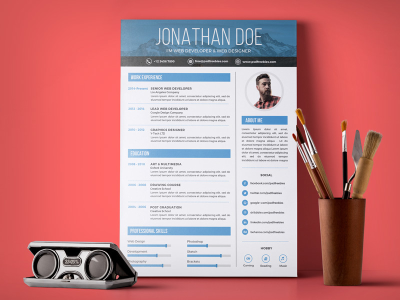 free simple resume design template for web    graphic designer psd file